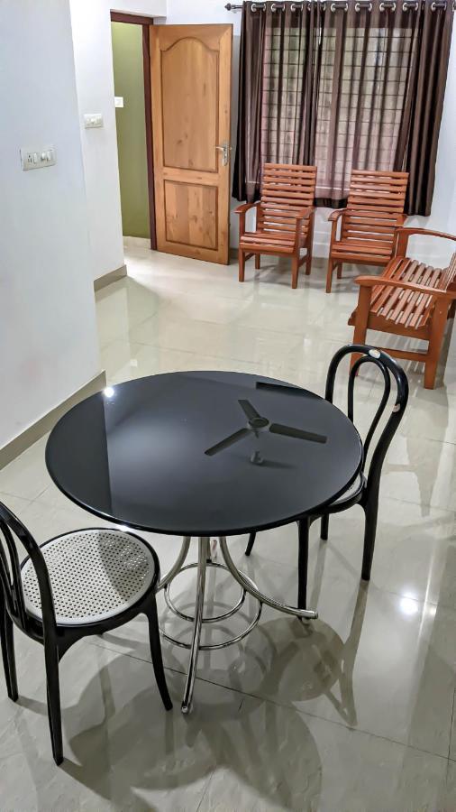 Shangri-Laa Hotel Apartments Кожикоде Екстер'єр фото